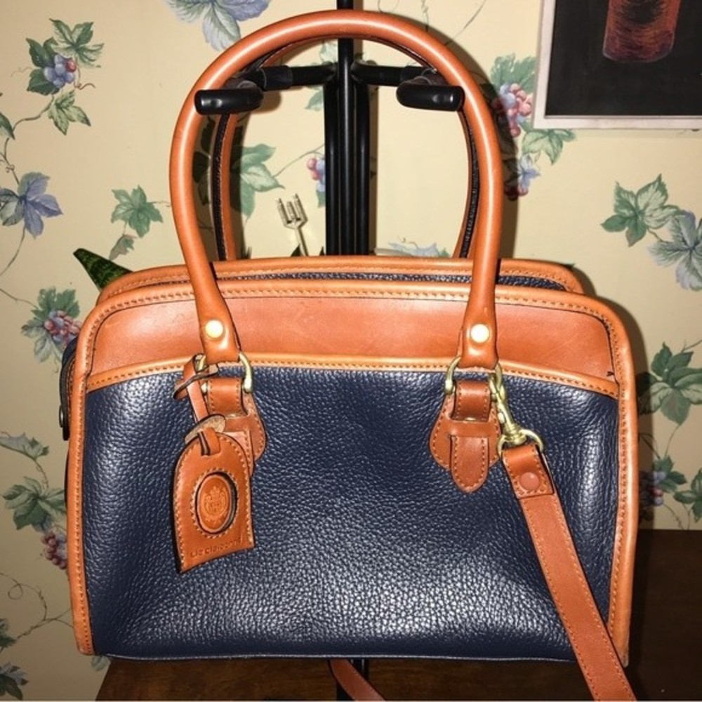 Lis Claiborne Leather Dr Bag Handbag